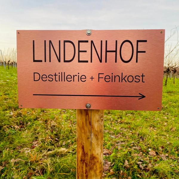 Lindenhof Schild